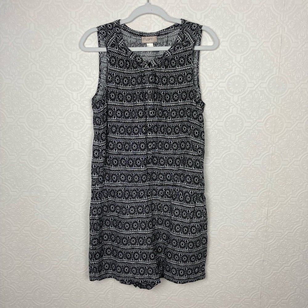 Loft Linen Romper Jumpsuit Sleeveless Button Up has Pockets